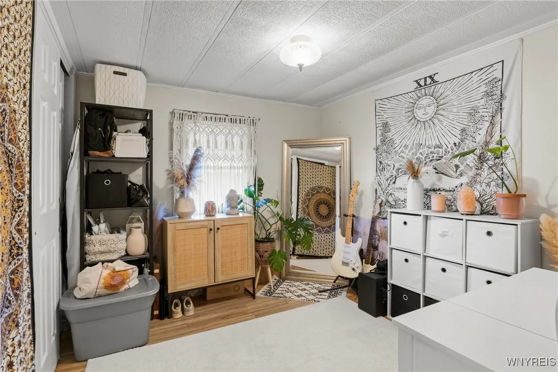 41 Burgundy Circle, West Seneca, New York 14224, West Seneca, New York 14224, 2 Bedrooms Bedrooms, 6 Rooms Rooms,1 BathroomBathrooms,Residential,For Sale,41 Burgundy Circle, West Seneca, New York 14224,B1629560