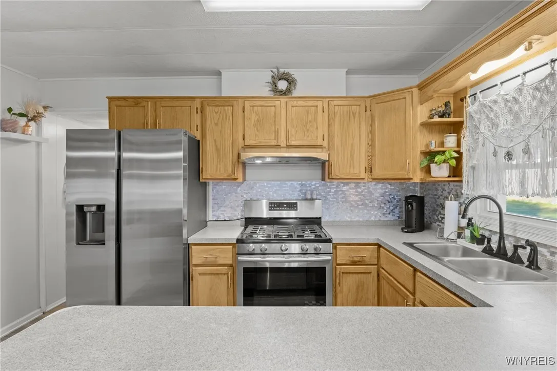 41 Burgundy Circle, West Seneca, New York 14224, West Seneca, New York 14224, 2 Bedrooms Bedrooms, 6 Rooms Rooms,1 BathroomBathrooms,Residential,For Sale,41 Burgundy Circle, West Seneca, New York 14224,B1629560