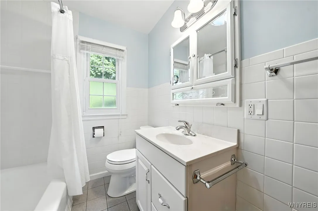 6218 Armor Duells Road, Orchard Park, New York 141, Orchard Park, New York 14127, 2 Bedrooms Bedrooms, 5 Rooms Rooms,1 BathroomBathrooms,Residential,For Sale,6218 Armor Duells Road, Orchard Park, New York 141,B1629539
