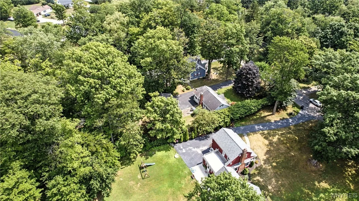 6218 Armor Duells Road, Orchard Park, New York 141, Orchard Park, New York 14127, 2 Bedrooms Bedrooms, 5 Rooms Rooms,1 BathroomBathrooms,Residential,For Sale,6218 Armor Duells Road, Orchard Park, New York 141,B1629539