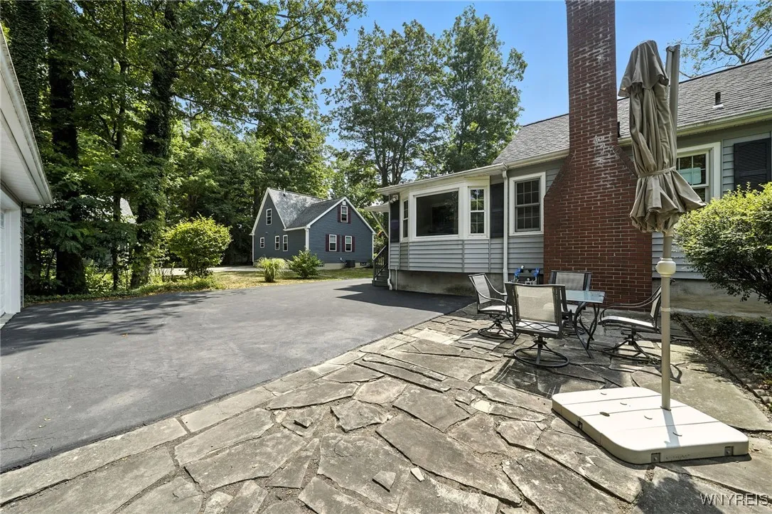 6218 Armor Duells Road, Orchard Park, New York 141, Orchard Park, New York 14127, 2 Bedrooms Bedrooms, 5 Rooms Rooms,1 BathroomBathrooms,Residential,For Sale,6218 Armor Duells Road, Orchard Park, New York 141,B1629539