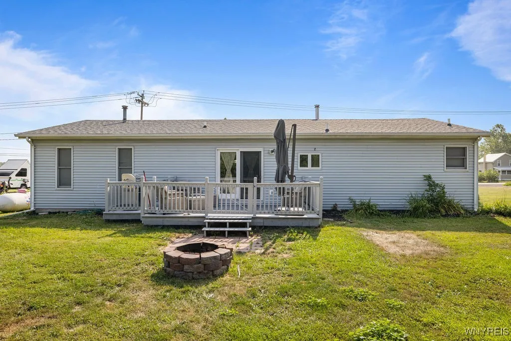 3562 Porter Center Road, Porter, New York 14131, Porter, New York 14131, 2 Bedrooms Bedrooms, 7 Rooms Rooms,2 BathroomsBathrooms,Residential,Closed,3562 Porter Center Road, Porter, New York 14131,0,B1629442