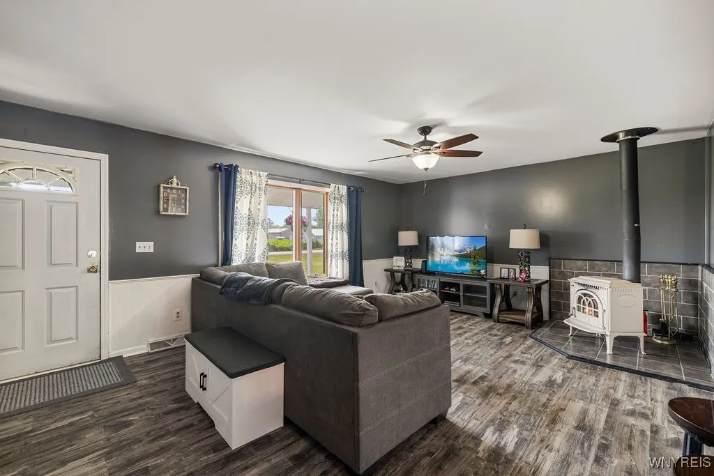 3562 Porter Center Road, Porter, New York 14131, Porter, New York 14131, 2 Bedrooms Bedrooms, 7 Rooms Rooms,2 BathroomsBathrooms,Residential,Closed,3562 Porter Center Road, Porter, New York 14131,0,B1629442