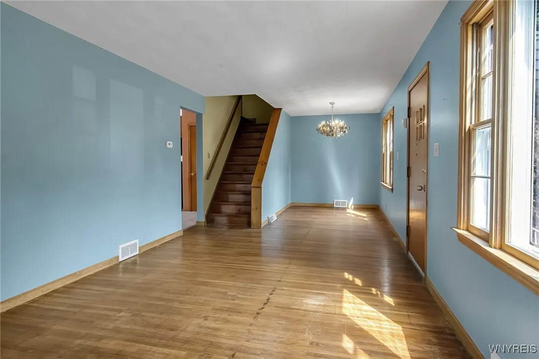 959 Riverview Boulevard, Tonawanda, New York 14150, Tonawanda, New York 14150, 3 Bedrooms Bedrooms, 6 Rooms Rooms,1 BathroomBathrooms,Residential,For Sale,959 Riverview Boulevard, Tonawanda, New York 14150,B1629516