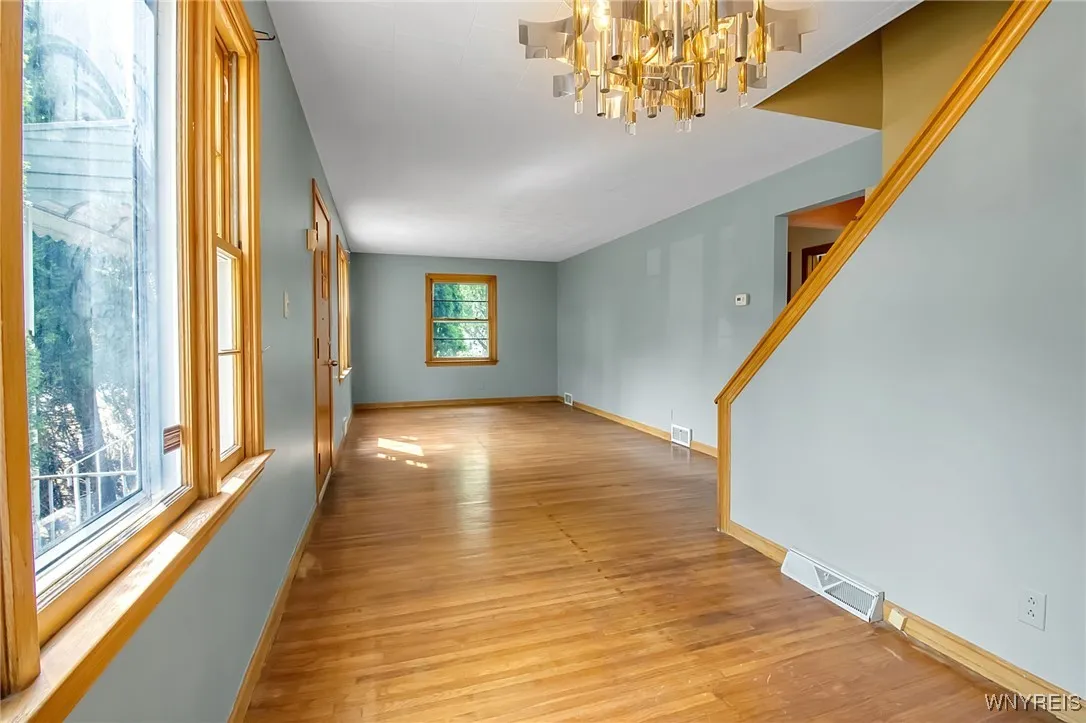 959 Riverview Boulevard, Tonawanda, New York 14150, Tonawanda, New York 14150, 3 Bedrooms Bedrooms, 6 Rooms Rooms,1 BathroomBathrooms,Residential,For Sale,959 Riverview Boulevard, Tonawanda, New York 14150,B1629516