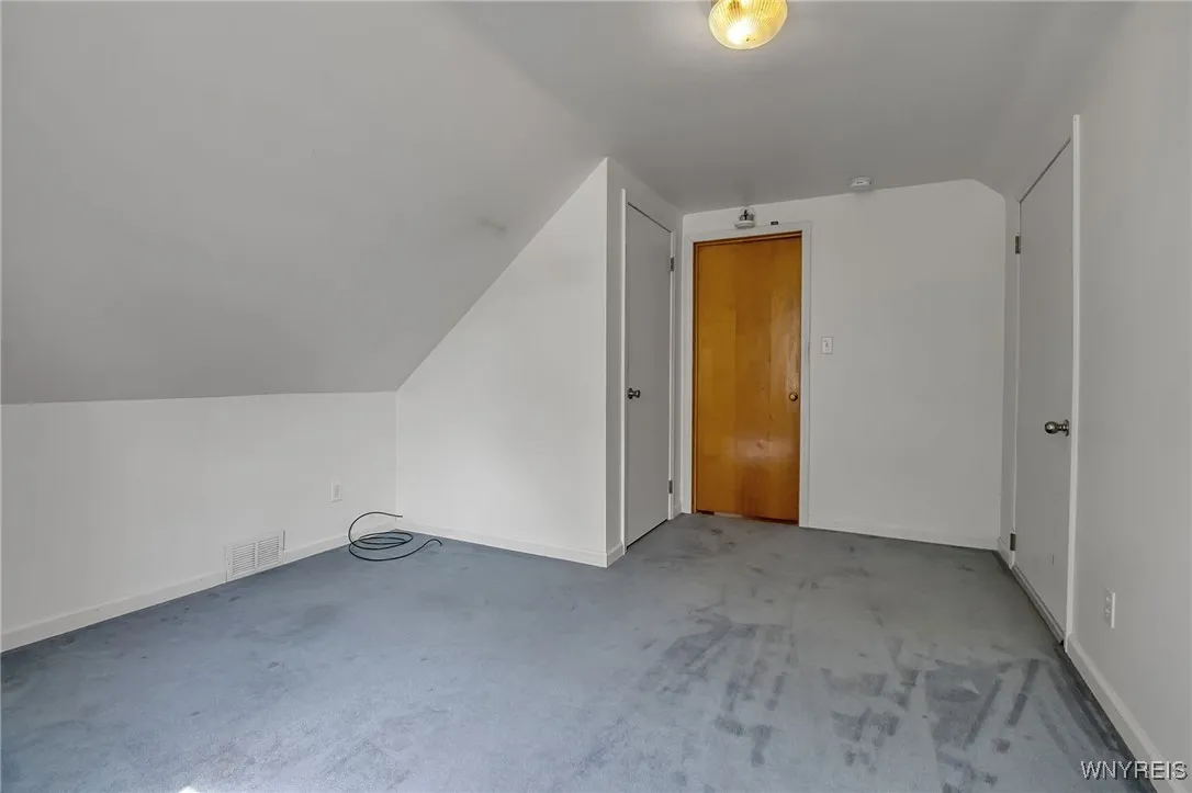 959 Riverview Boulevard, Tonawanda, New York 14150, Tonawanda, New York 14150, 3 Bedrooms Bedrooms, 6 Rooms Rooms,1 BathroomBathrooms,Residential,For Sale,959 Riverview Boulevard, Tonawanda, New York 14150,B1629516