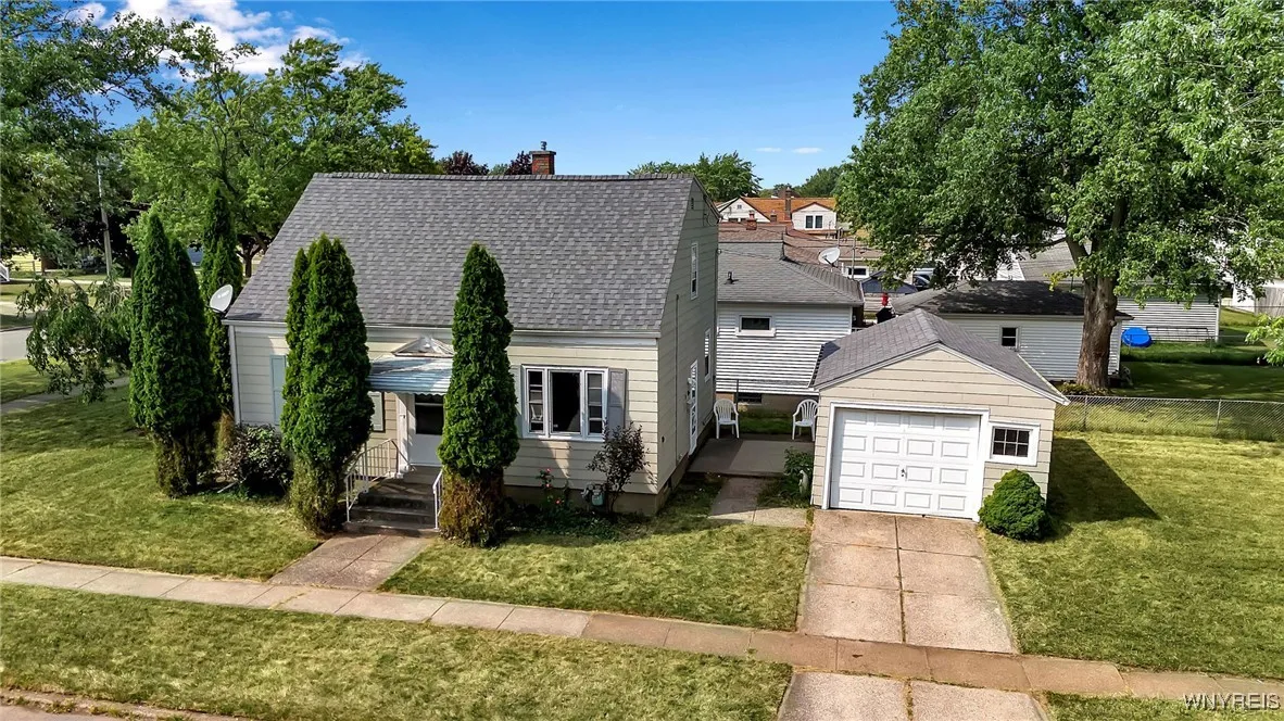 959 Riverview Boulevard, Tonawanda, New York 14150, Tonawanda, New York 14150, 3 Bedrooms Bedrooms, 6 Rooms Rooms,1 BathroomBathrooms,Residential,For Sale,959 Riverview Boulevard, Tonawanda, New York 14150,B1629516