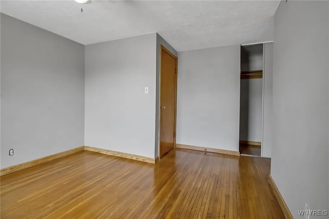 959 Riverview Boulevard, Tonawanda, New York 14150, Tonawanda, New York 14150, 3 Bedrooms Bedrooms, 6 Rooms Rooms,1 BathroomBathrooms,Residential,For Sale,959 Riverview Boulevard, Tonawanda, New York 14150,B1629516