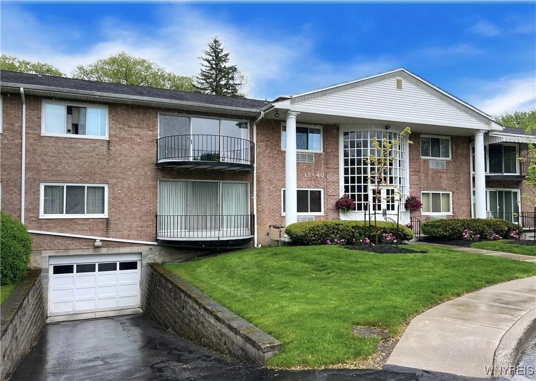 31 Park Lane Court, Amherst, New York 14221, Amherst, New York 14221, 3 Bedrooms Bedrooms, 6 Rooms Rooms,2 BathroomsBathrooms,Residential,For Sale,31 Park Lane Court, Amherst, New York 14221,B1627730