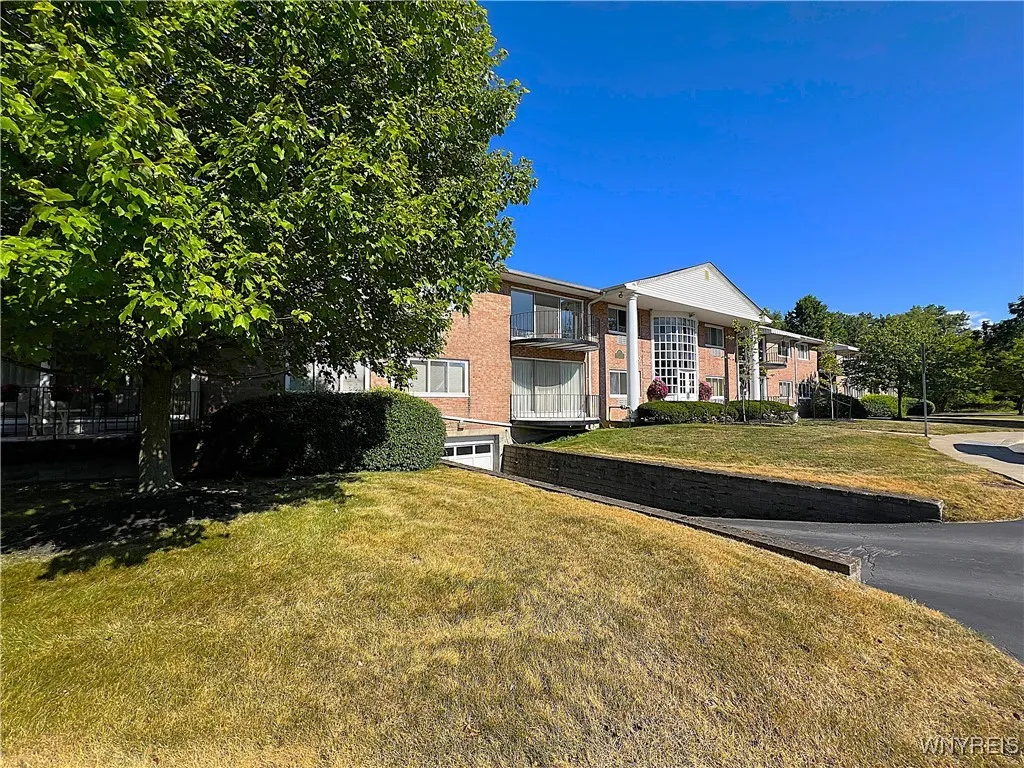 31 Park Lane Court, Amherst, New York 14221, Amherst, New York 14221, 3 Bedrooms Bedrooms, 6 Rooms Rooms,2 BathroomsBathrooms,Residential,For Sale,31 Park Lane Court, Amherst, New York 14221,B1627730