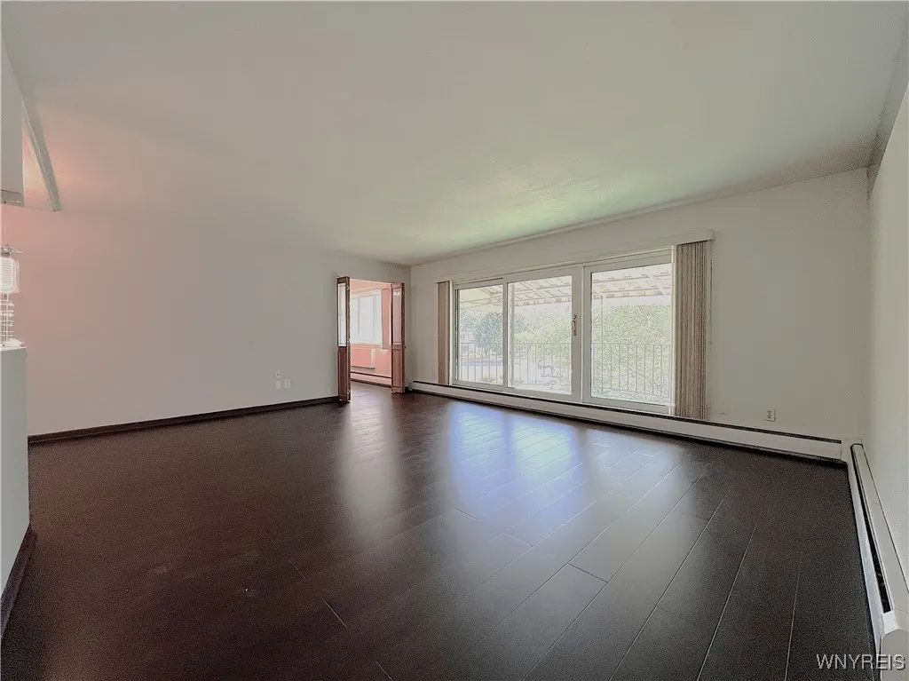 31 Park Lane Court, Amherst, New York 14221, Amherst, New York 14221, 3 Bedrooms Bedrooms, 6 Rooms Rooms,2 BathroomsBathrooms,Residential,For Sale,31 Park Lane Court, Amherst, New York 14221,B1627730