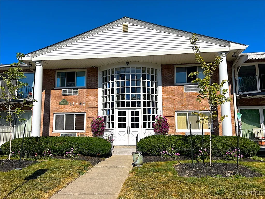 31 Park Lane Court, Amherst, New York 14221, Amherst, New York 14221, 3 Bedrooms Bedrooms, 6 Rooms Rooms,2 BathroomsBathrooms,Residential,For Sale,31 Park Lane Court, Amherst, New York 14221,B1627730