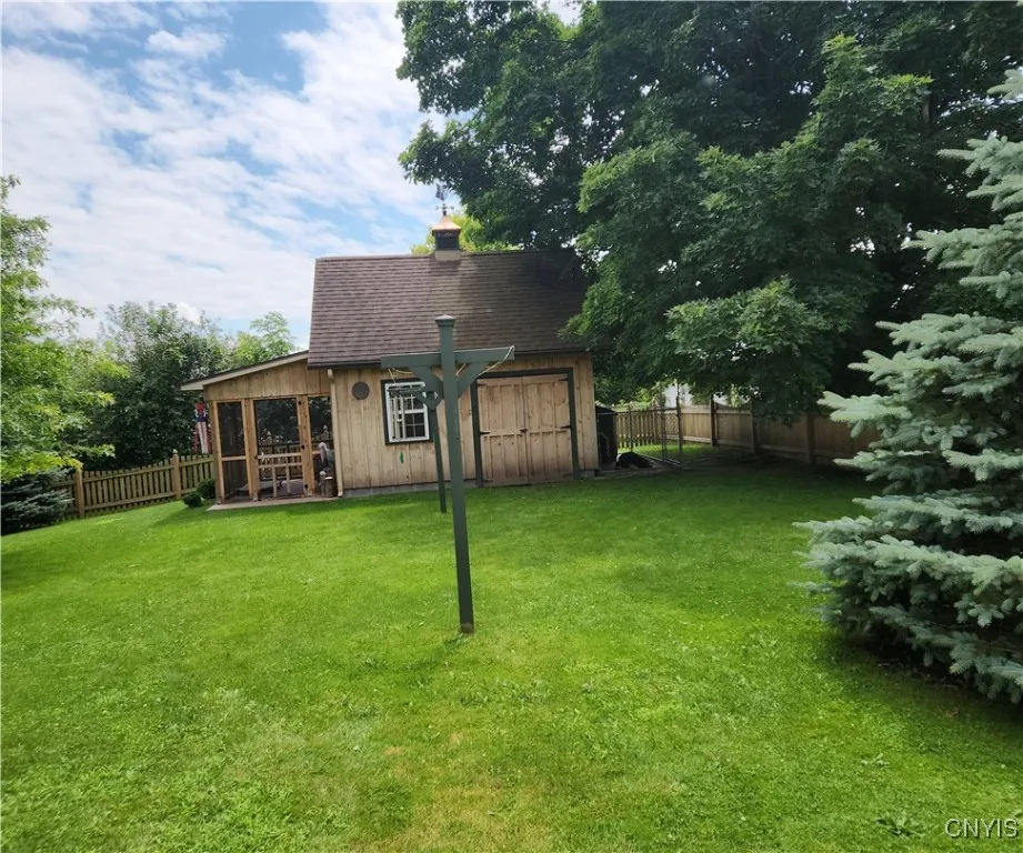 107 West Kirby Street, Brownville, New York 13634, Brownville, New York 13634, 3 Bedrooms Bedrooms, 7 Rooms Rooms,2 BathroomsBathrooms,Residential,For Sale,107 West Kirby Street, Brownville, New York 13634,0,S1629626