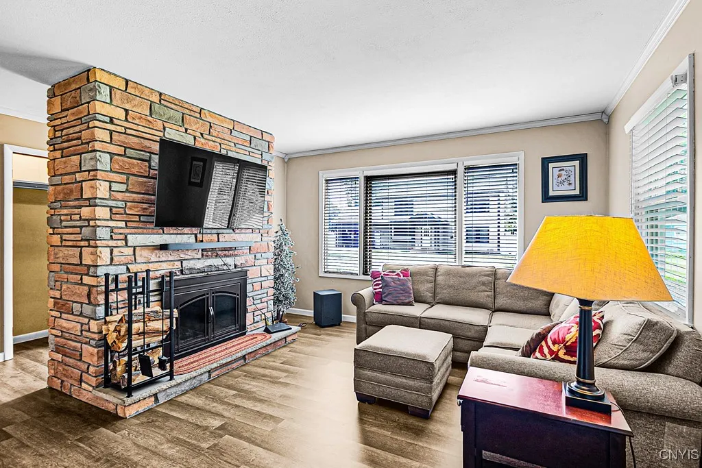 100 Wells Drive, Deerfield, New York 13502, Deerfield, New York 13502, 3 Bedrooms Bedrooms, 6 Rooms Rooms,1 BathroomBathrooms,Residential,Closed,100 Wells Drive, Deerfield, New York 13502,0,S1625824