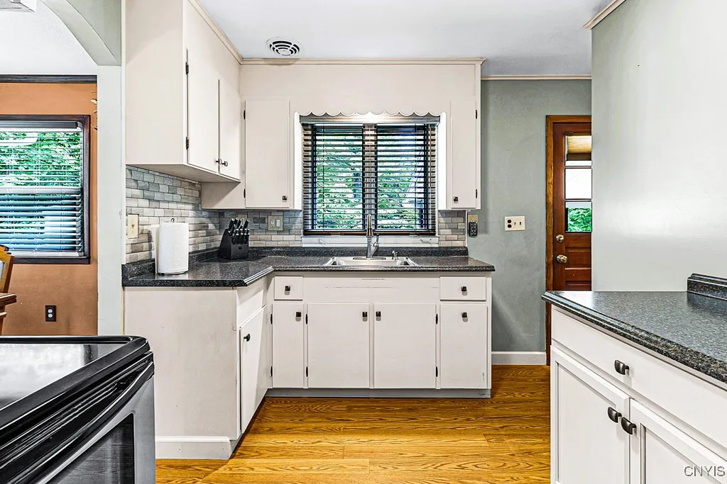 100 Wells Drive, Deerfield, New York 13502, Deerfield, New York 13502, 3 Bedrooms Bedrooms, 6 Rooms Rooms,1 BathroomBathrooms,Residential,Closed,100 Wells Drive, Deerfield, New York 13502,0,S1625824