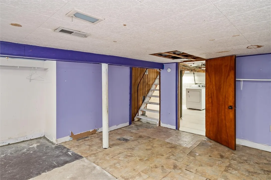 52 Leonard Road, Greece, New York 14616, Greece, New York 14616, 4 Bedrooms Bedrooms, 8 Rooms Rooms,2 BathroomsBathrooms,Residential,Closed,52 Leonard Road, Greece, New York 14616,0,R1628870