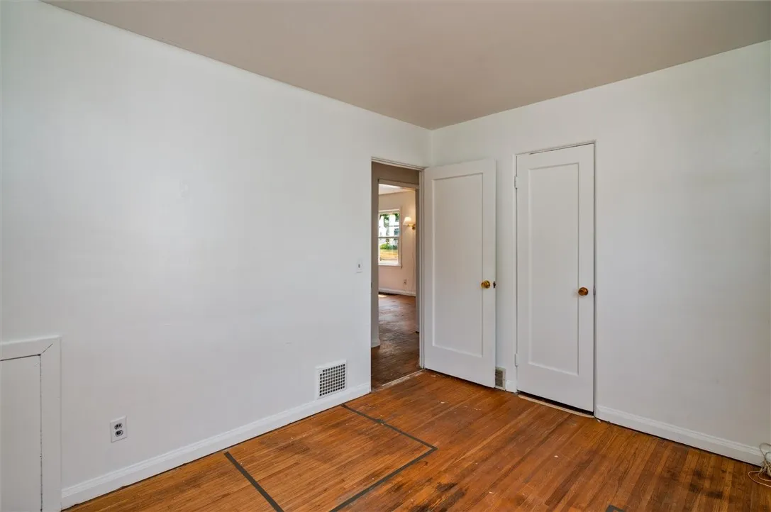 52 Leonard Road, Greece, New York 14616, Greece, New York 14616, 4 Bedrooms Bedrooms, 8 Rooms Rooms,2 BathroomsBathrooms,Residential,Closed,52 Leonard Road, Greece, New York 14616,0,R1628870