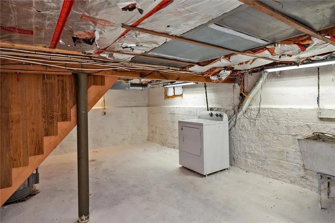 52 Leonard Road, Greece, New York 14616, Greece, New York 14616, 4 Bedrooms Bedrooms, 8 Rooms Rooms,2 BathroomsBathrooms,Residential,Closed,52 Leonard Road, Greece, New York 14616,0,R1628870