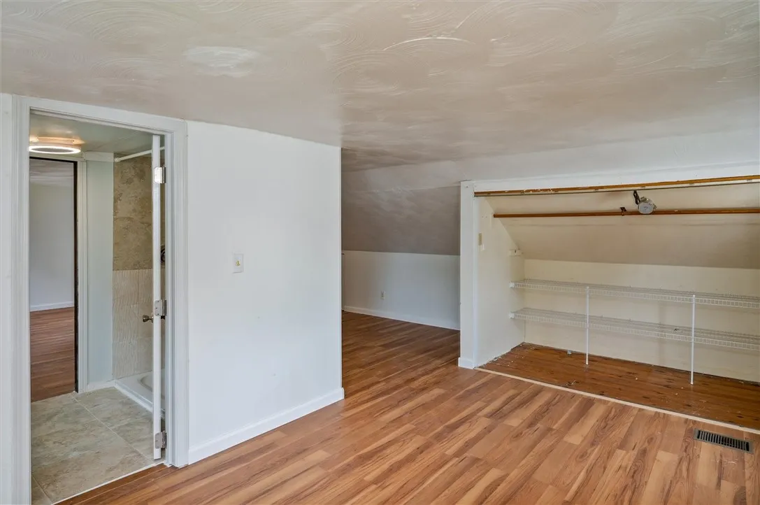 52 Leonard Road, Greece, New York 14616, Greece, New York 14616, 4 Bedrooms Bedrooms, 8 Rooms Rooms,2 BathroomsBathrooms,Residential,Closed,52 Leonard Road, Greece, New York 14616,0,R1628870