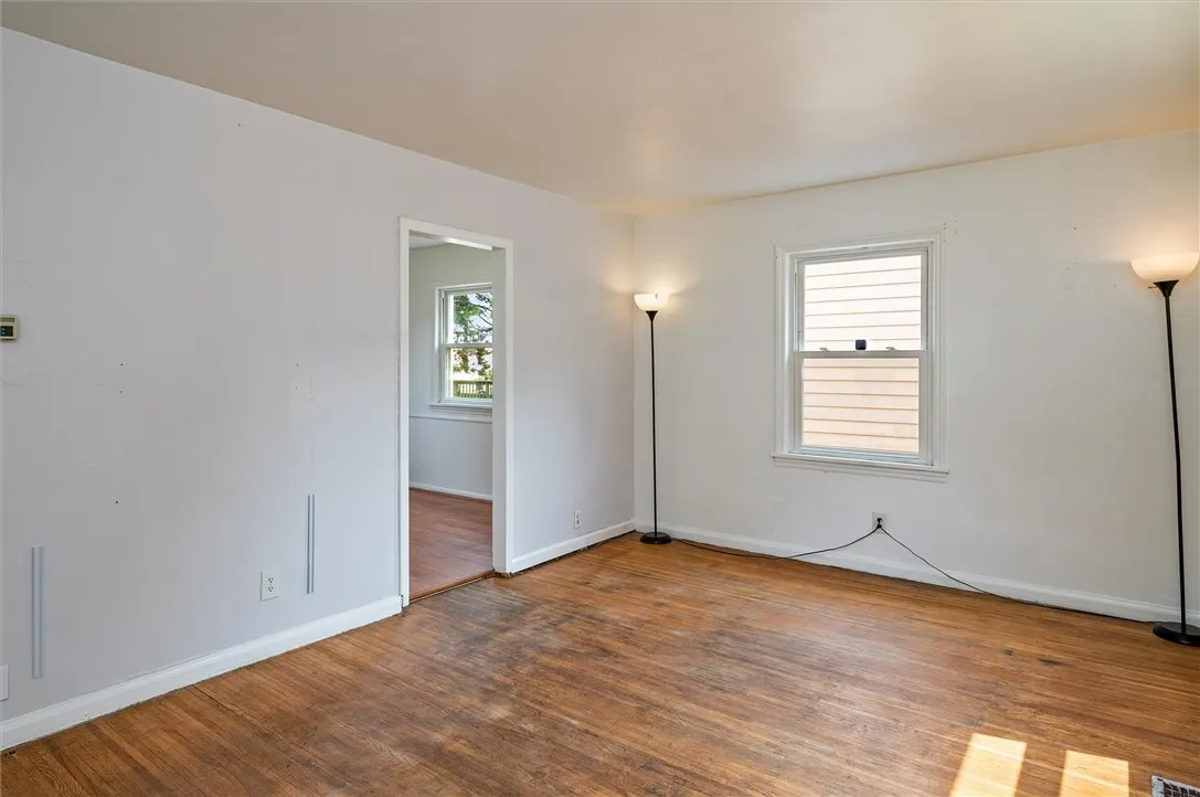 52 Leonard Road, Greece, New York 14616, Greece, New York 14616, 4 Bedrooms Bedrooms, 8 Rooms Rooms,2 BathroomsBathrooms,Residential,Closed,52 Leonard Road, Greece, New York 14616,0,R1628870