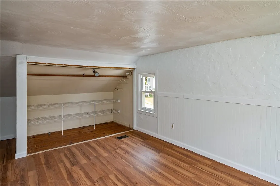 52 Leonard Road, Greece, New York 14616, Greece, New York 14616, 4 Bedrooms Bedrooms, 8 Rooms Rooms,2 BathroomsBathrooms,Residential,Closed,52 Leonard Road, Greece, New York 14616,0,R1628870