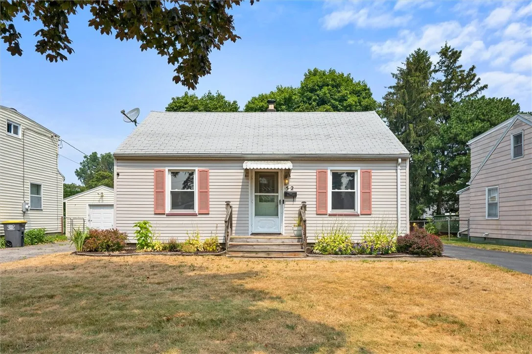 52 Leonard Road, Greece, New York 14616, Greece, New York 14616, 4 Bedrooms Bedrooms, 8 Rooms Rooms,2 BathroomsBathrooms,Residential,Closed,52 Leonard Road, Greece, New York 14616,0,R1628870