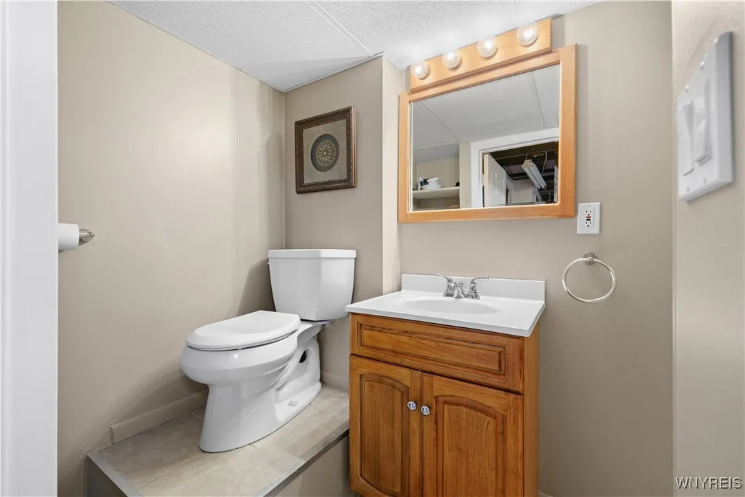 207 68th Street, Niagara Falls, New York 14304, Niagara Falls, New York 14304, 3 Bedrooms Bedrooms, 8 Rooms Rooms,2 BathroomsBathrooms,Residential,Closed,207 68th Street, Niagara Falls, New York 14304,0,B1629263