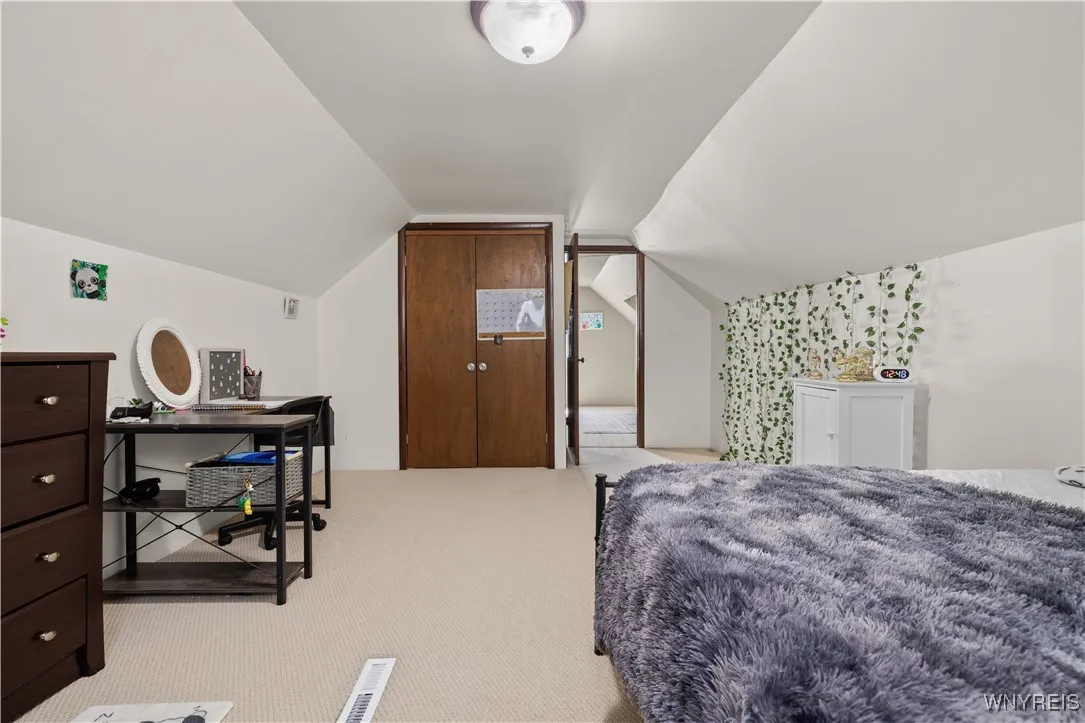 207 68th Street, Niagara Falls, New York 14304, Niagara Falls, New York 14304, 3 Bedrooms Bedrooms, 8 Rooms Rooms,2 BathroomsBathrooms,Residential,Closed,207 68th Street, Niagara Falls, New York 14304,0,B1629263