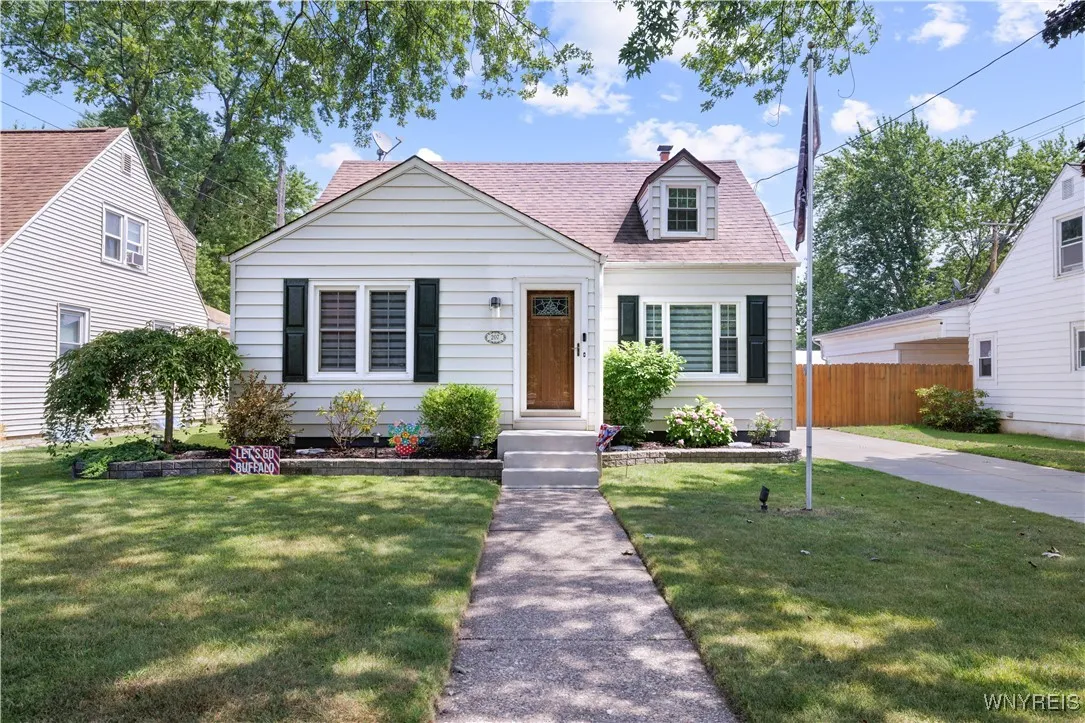 207 68th Street, Niagara Falls, New York 14304, Niagara Falls, New York 14304, 3 Bedrooms Bedrooms, 8 Rooms Rooms,2 BathroomsBathrooms,Residential,Closed,207 68th Street, Niagara Falls, New York 14304,0,B1629263