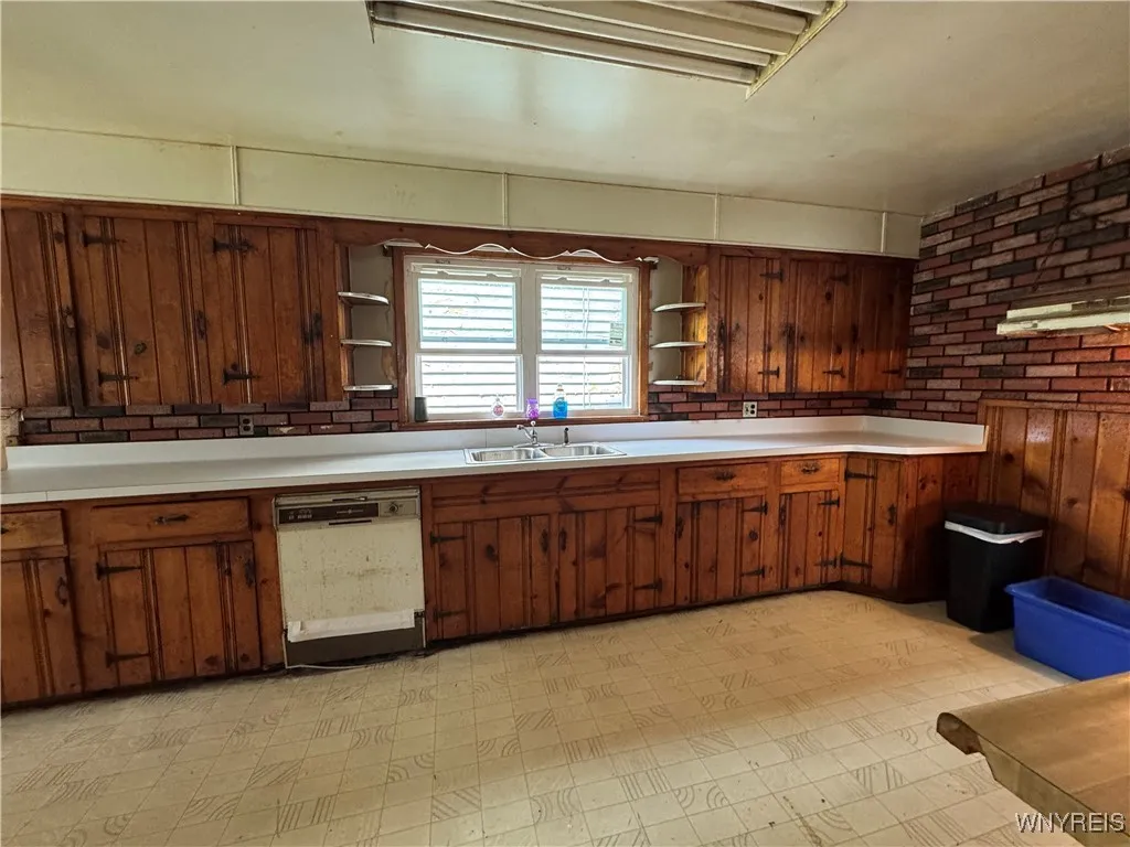 492 Normal Avenue, Buffalo, New York 14213, Buffalo, New York 14213, 4 Bedrooms Bedrooms, ,2 BathroomsBathrooms,Residential,Closed,492 Normal Avenue, Buffalo, New York 14213,0,B1629588