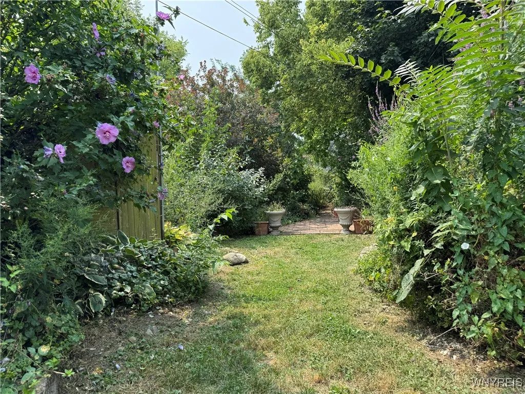 492 Normal Avenue, Buffalo, New York 14213, Buffalo, New York 14213, 4 Bedrooms Bedrooms, ,2 BathroomsBathrooms,Residential,Closed,492 Normal Avenue, Buffalo, New York 14213,0,B1629588