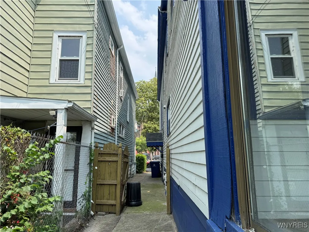 492 Normal Avenue, Buffalo, New York 14213, Buffalo, New York 14213, 4 Bedrooms Bedrooms, ,2 BathroomsBathrooms,Residential,Closed,492 Normal Avenue, Buffalo, New York 14213,0,B1629588