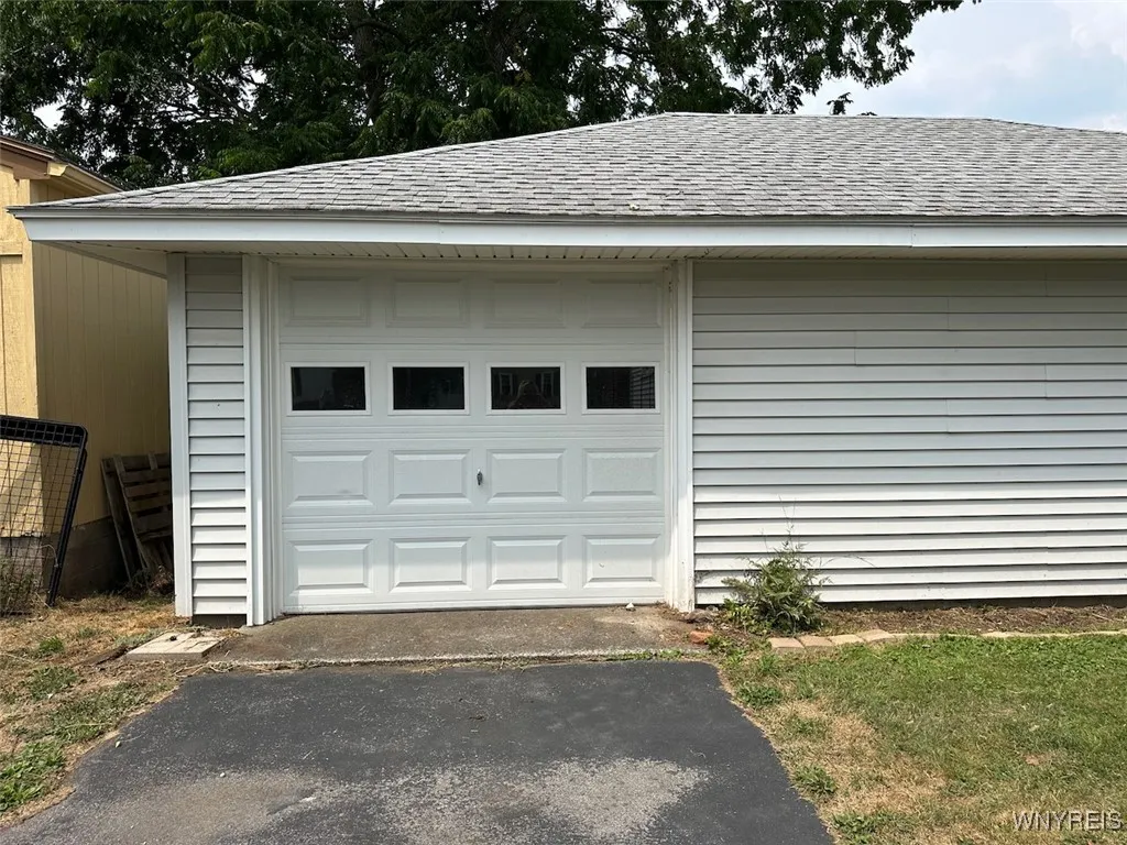 76 Wolcott Street, Leroy, New York 14482, Leroy, New York 14482, 4 Bedrooms Bedrooms, ,2 BathroomsBathrooms,Residential,Closed,76 Wolcott Street, Leroy, New York 14482,0,B1629291