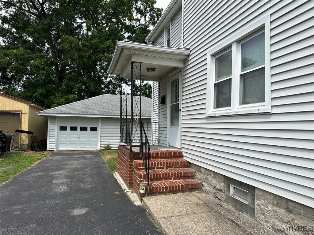 76 Wolcott Street, Leroy, New York 14482, Leroy, New York 14482, 4 Bedrooms Bedrooms, ,2 BathroomsBathrooms,Residential,Closed,76 Wolcott Street, Leroy, New York 14482,0,B1629291