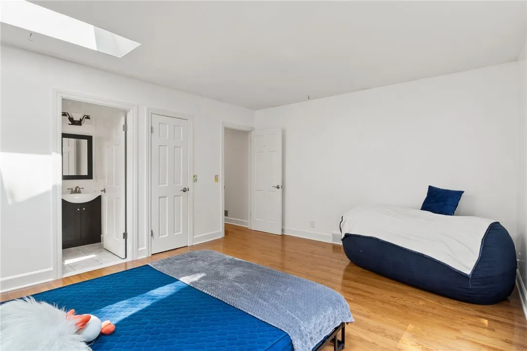 17 Shingle Mill Road, Irondequoit, New York 14609, Irondequoit, New York 14609, 4 Bedrooms Bedrooms, 9 Rooms Rooms,3 BathroomsBathrooms,Residential,Closed,17 Shingle Mill Road, Irondequoit, New York 14609,0,R1628210