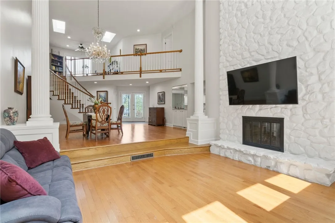 17 Shingle Mill Road, Irondequoit, New York 14609, Irondequoit, New York 14609, 4 Bedrooms Bedrooms, 9 Rooms Rooms,3 BathroomsBathrooms,Residential,Closed,17 Shingle Mill Road, Irondequoit, New York 14609,0,R1628210