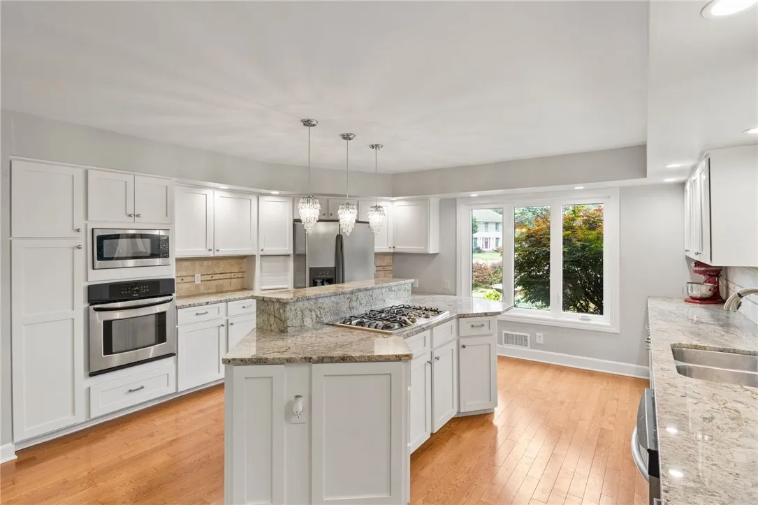 17 Shingle Mill Road, Irondequoit, New York 14609, Irondequoit, New York 14609, 4 Bedrooms Bedrooms, 9 Rooms Rooms,3 BathroomsBathrooms,Residential,Closed,17 Shingle Mill Road, Irondequoit, New York 14609,0,R1628210