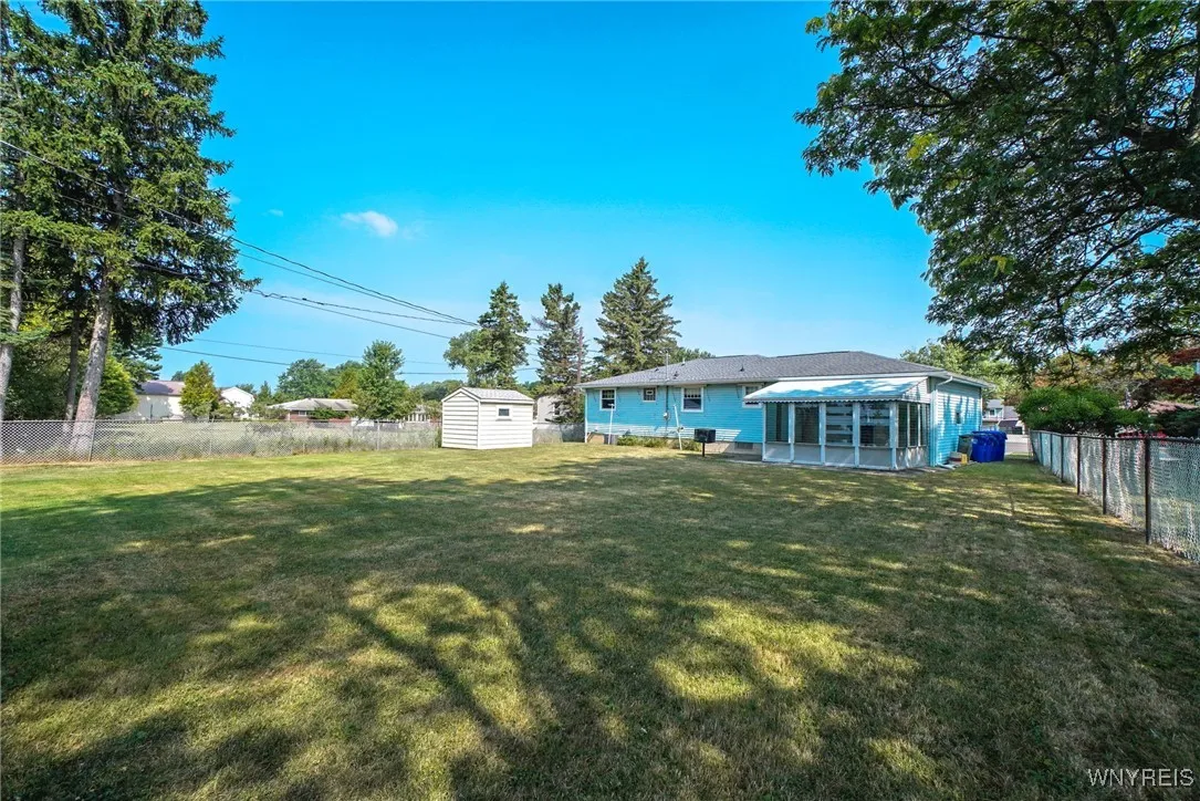 7 Christopher Drive, West Seneca, New York 14224, West Seneca, New York 14224, 2 Bedrooms Bedrooms, 7 Rooms Rooms,2 BathroomsBathrooms,Residential,Closed,7 Christopher Drive, West Seneca, New York 14224,0,B1628003