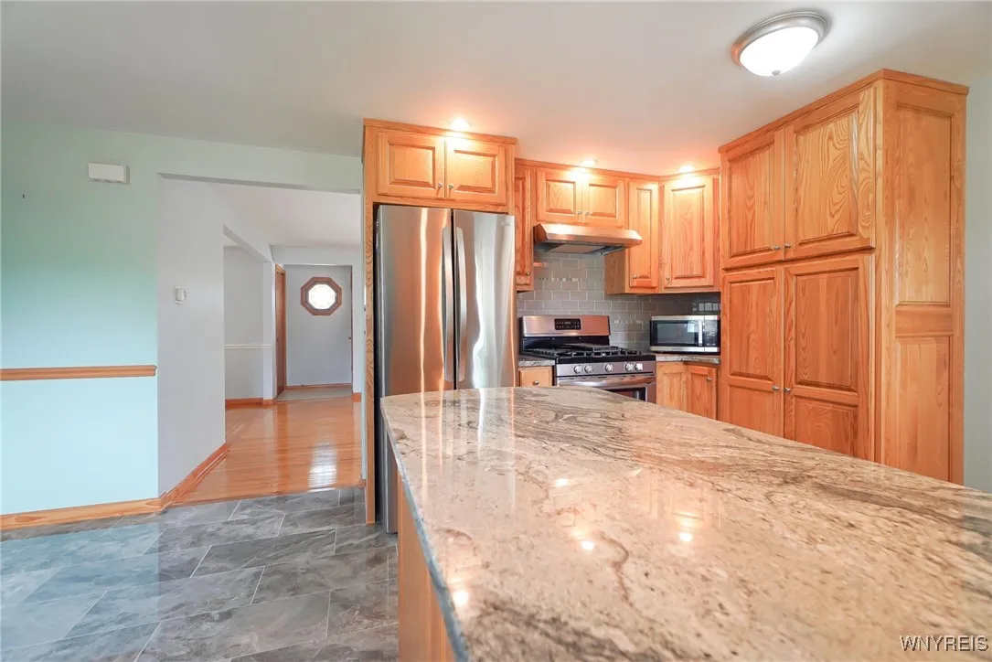 7 Christopher Drive, West Seneca, New York 14224, West Seneca, New York 14224, 2 Bedrooms Bedrooms, 7 Rooms Rooms,2 BathroomsBathrooms,Residential,Closed,7 Christopher Drive, West Seneca, New York 14224,0,B1628003