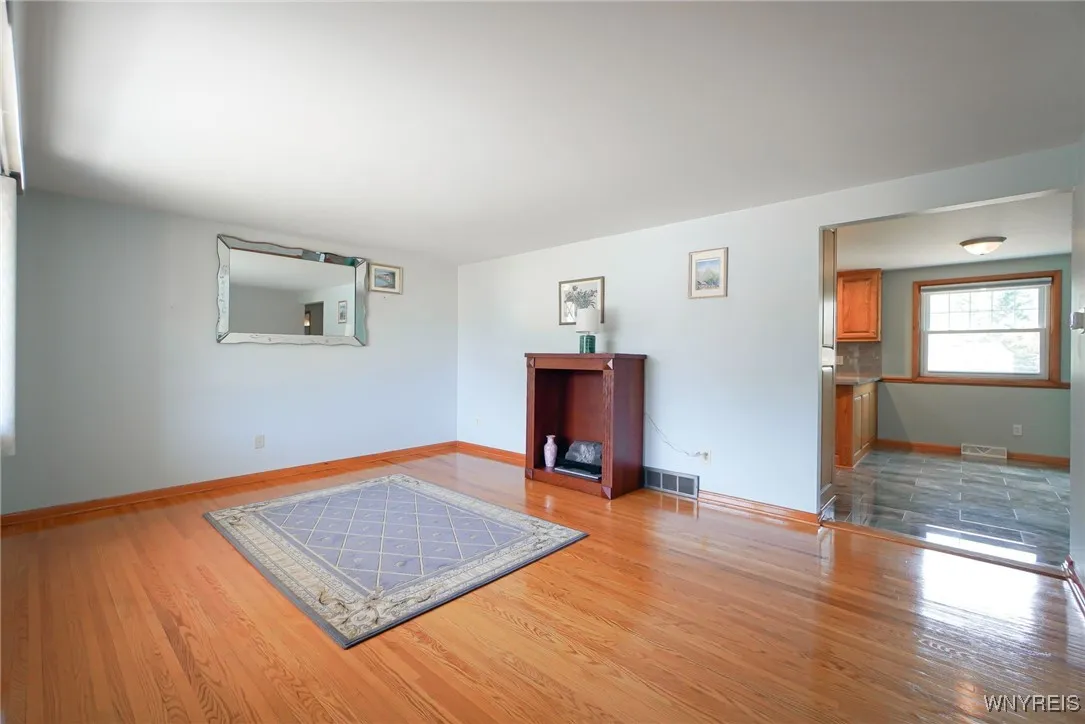 7 Christopher Drive, West Seneca, New York 14224, West Seneca, New York 14224, 2 Bedrooms Bedrooms, 7 Rooms Rooms,2 BathroomsBathrooms,Residential,Closed,7 Christopher Drive, West Seneca, New York 14224,0,B1628003
