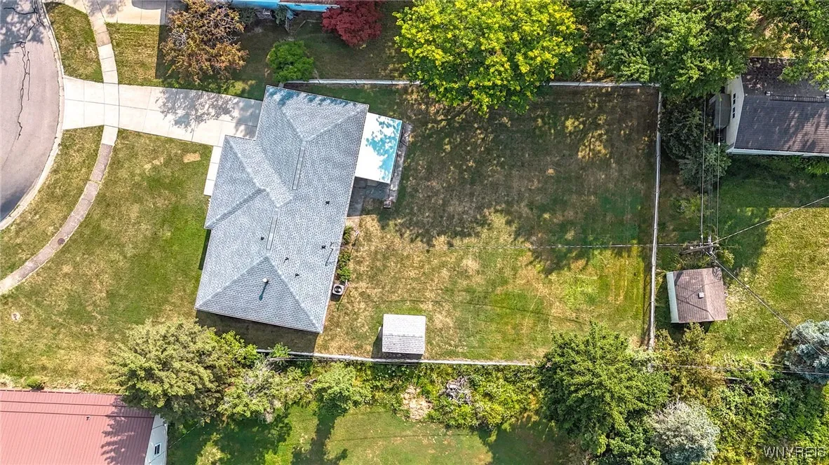 7 Christopher Drive, West Seneca, New York 14224, West Seneca, New York 14224, 2 Bedrooms Bedrooms, 7 Rooms Rooms,2 BathroomsBathrooms,Residential,Closed,7 Christopher Drive, West Seneca, New York 14224,0,B1628003