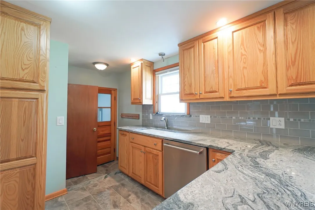 plenty of counter space