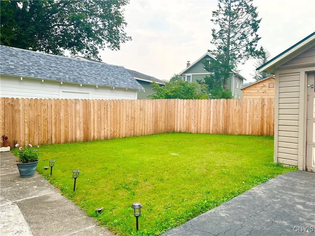 1913 Bradford Avenue, Utica, New York 13501, Utica, New York 13501, 4 Bedrooms Bedrooms, 8 Rooms Rooms,1 BathroomBathrooms,Residential,For Sale,1913 Bradford Avenue, Utica, New York 13501,0,S1629661