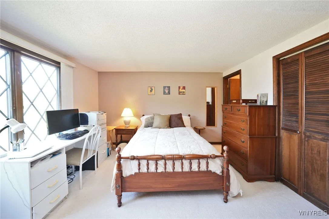 5291 Chestnut Ridge Road E, Orchard Park, New York, Orchard Park, New York 14127, 2 Bedrooms Bedrooms, 5 Rooms Rooms,1 BathroomBathrooms,Residential,For Sale,5291 Chestnut Ridge Road E, Orchard Park, New York,B1629209