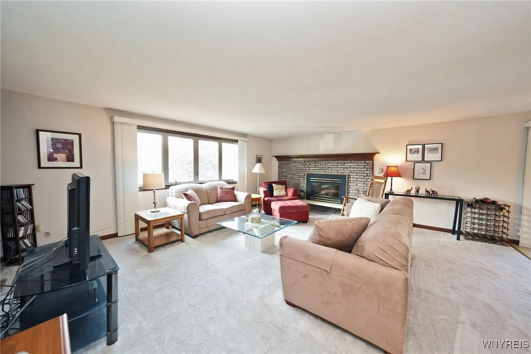 5291 Chestnut Ridge Road E, Orchard Park, New York, Orchard Park, New York 14127, 2 Bedrooms Bedrooms, 5 Rooms Rooms,1 BathroomBathrooms,Residential,For Sale,5291 Chestnut Ridge Road E, Orchard Park, New York,B1629209