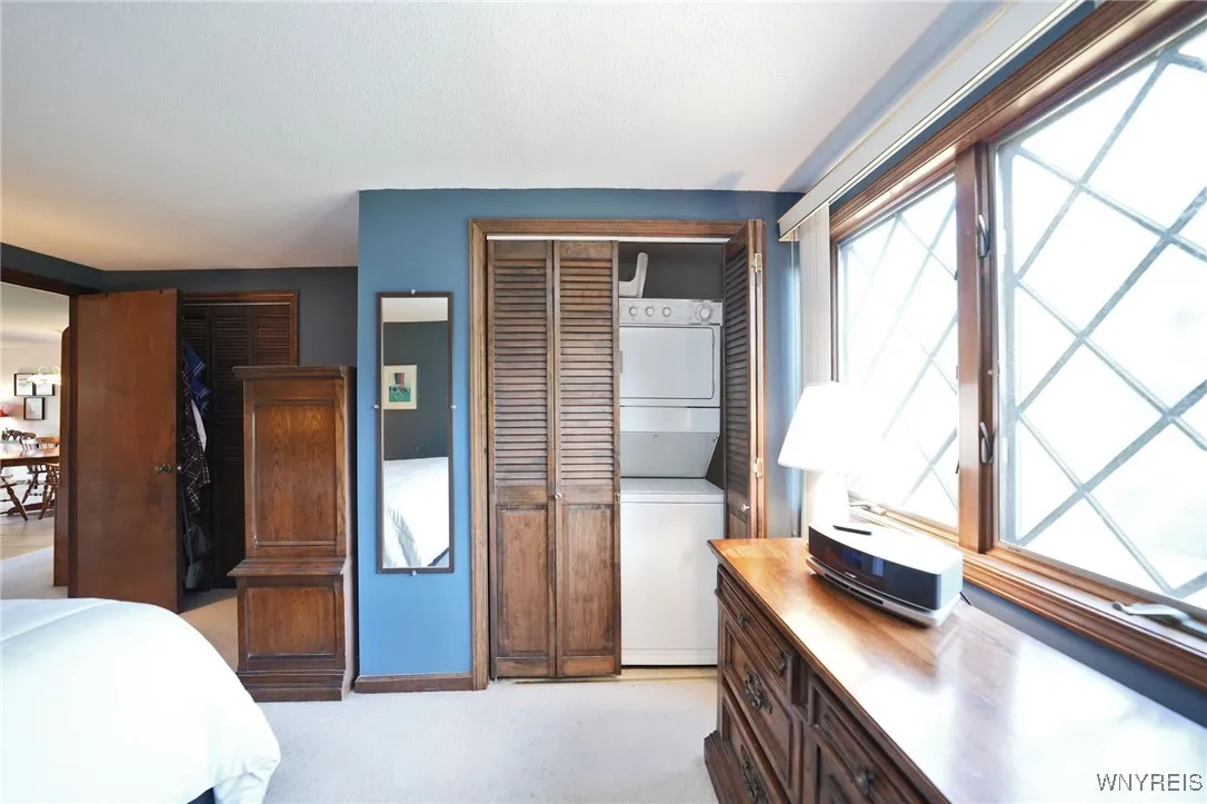 5291 Chestnut Ridge Road E, Orchard Park, New York, Orchard Park, New York 14127, 2 Bedrooms Bedrooms, 5 Rooms Rooms,1 BathroomBathrooms,Residential,For Sale,5291 Chestnut Ridge Road E, Orchard Park, New York,B1629209
