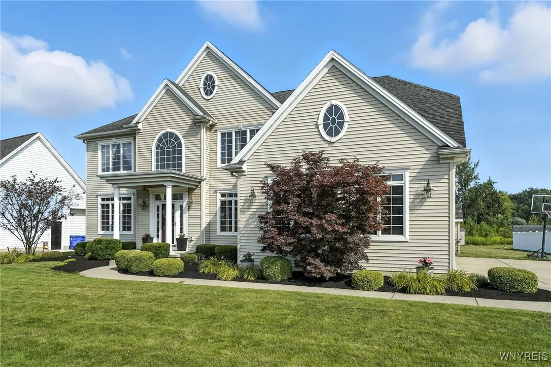 4154 Ridgefield, Hamburg, New York 14075, Hamburg, New York 14075, 4 Bedrooms Bedrooms, 8 Rooms Rooms,2 BathroomsBathrooms,Residential,For Sale,4154 Ridgefield, Hamburg, New York 14075,B1626175