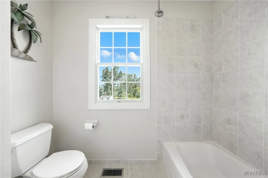 4154 Ridgefield, Hamburg, New York 14075, Hamburg, New York 14075, 4 Bedrooms Bedrooms, 8 Rooms Rooms,2 BathroomsBathrooms,Residential,For Sale,4154 Ridgefield, Hamburg, New York 14075,B1626175
