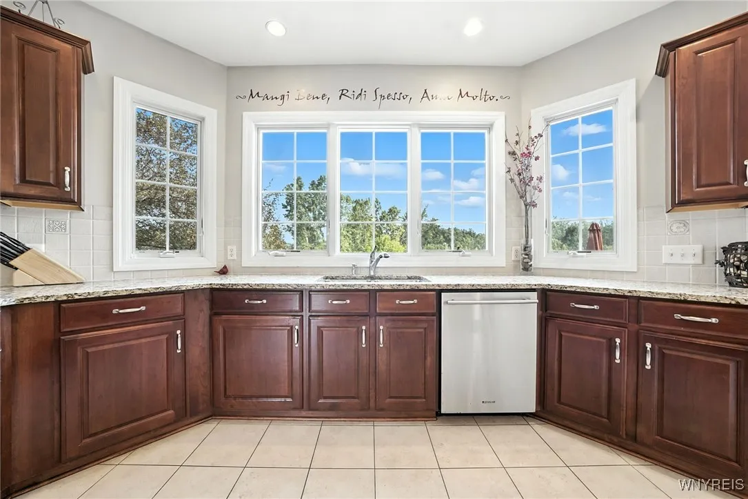 4154 Ridgefield, Hamburg, New York 14075, Hamburg, New York 14075, 4 Bedrooms Bedrooms, 8 Rooms Rooms,2 BathroomsBathrooms,Residential,For Sale,4154 Ridgefield, Hamburg, New York 14075,B1626175