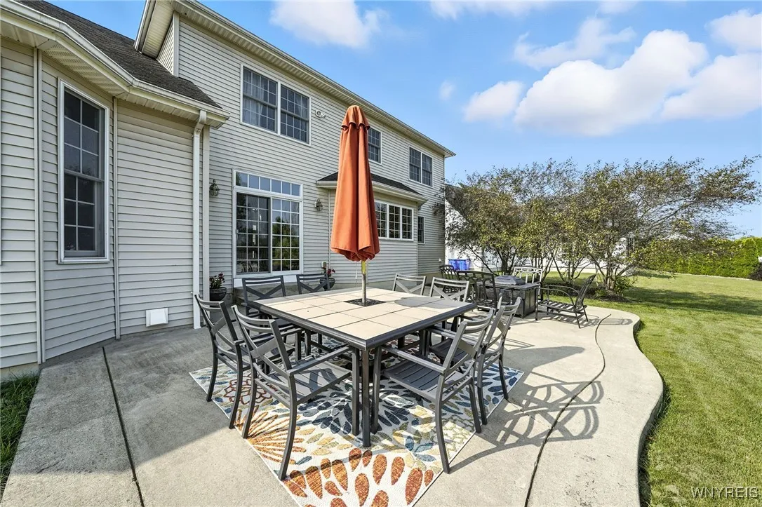 4154 Ridgefield, Hamburg, New York 14075, Hamburg, New York 14075, 4 Bedrooms Bedrooms, 8 Rooms Rooms,2 BathroomsBathrooms,Residential,For Sale,4154 Ridgefield, Hamburg, New York 14075,B1626175